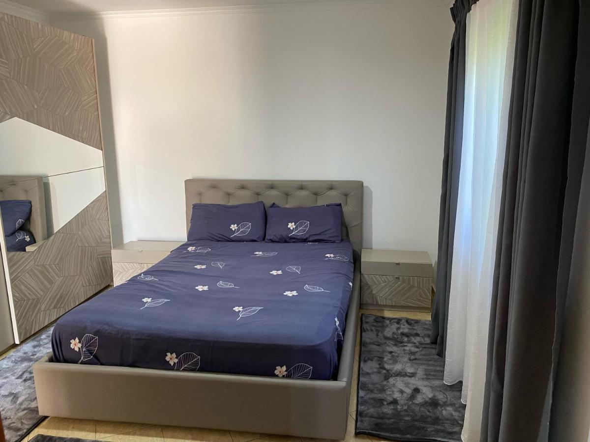 Vavla House Apartment เบราท ภายนอก รูปภาพ