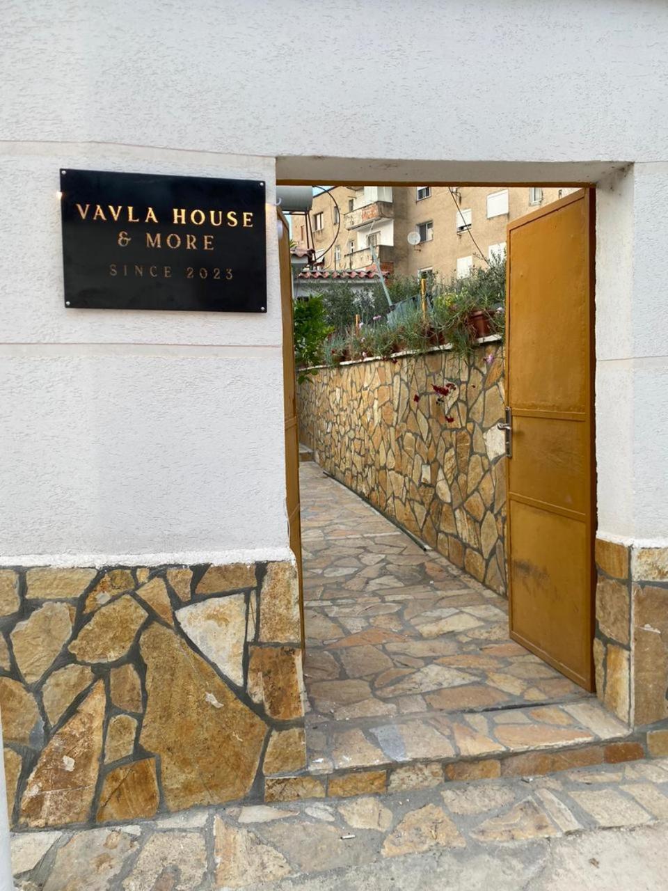Vavla House Apartment เบราท ภายนอก รูปภาพ